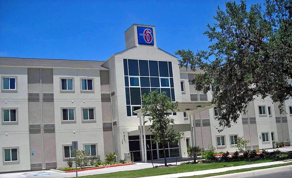 Hotel Baymont By Wyndham San Antonio Airport Exterior foto